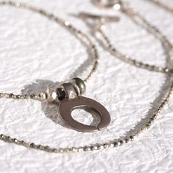 Old silver charm 'silver・pyrite' long necklace 2枚目の画像