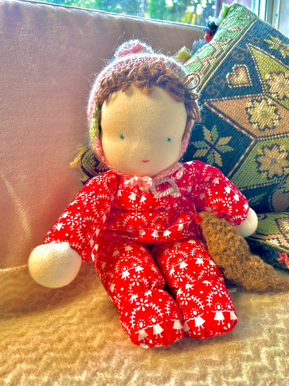 ドイツの赤いお洋服の布人形 その他人形 としくらえみ 通販 17053576