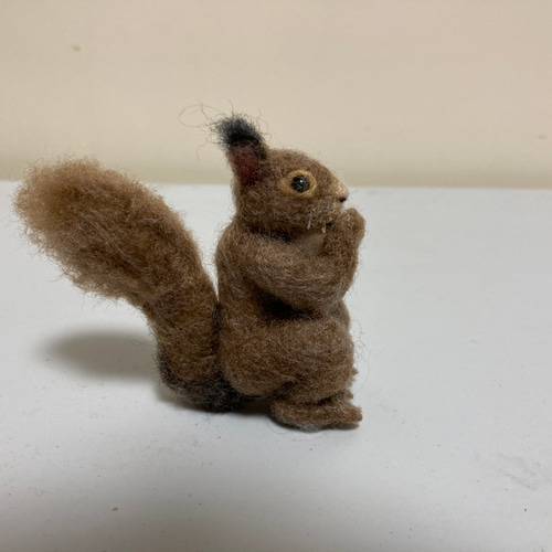 羊毛フェルト エゾリス 羊毛フェルト kanken 通販 17053628｜Creema