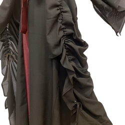 ドレープ際立つ 変型 着物ガウン 裾袖クシュ 絽  着物リメイク 和柄男女兼用 フリーサイズ B5123 11枚目の画像