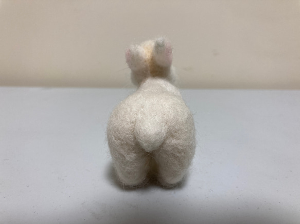 羊毛フェルト　白ウサギ 3枚目の画像