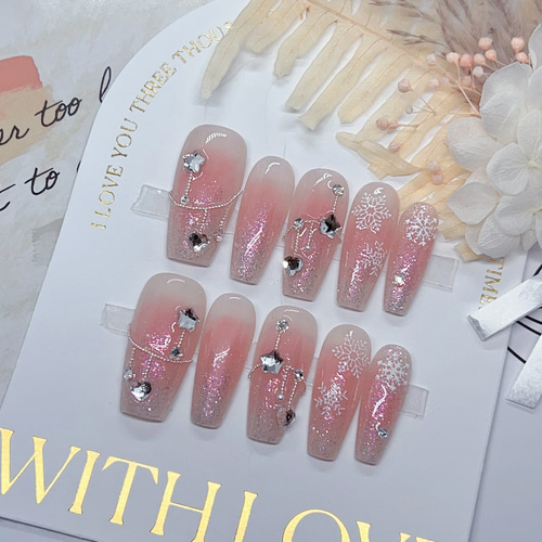 Lilith_nail☆ジェルネイルチップ☆オーダー受付中☆星のチェーン