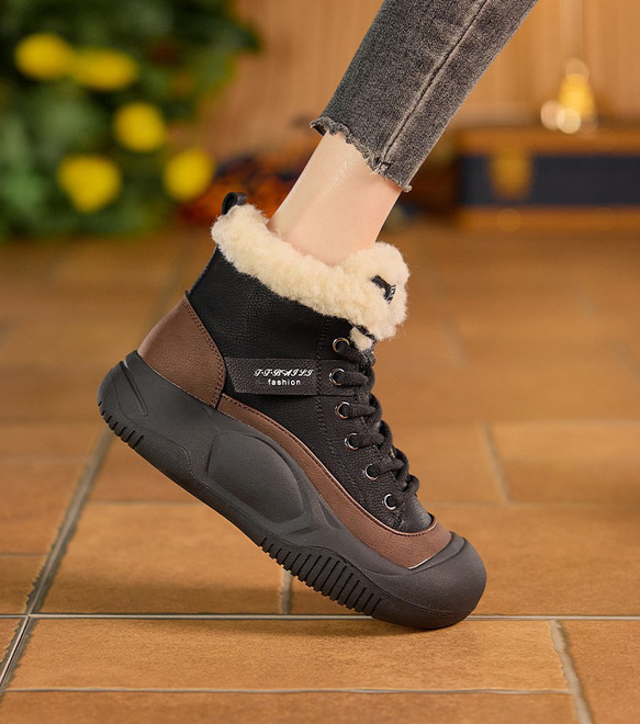 冬の新品・本革の雪上ブーツは、ベルベットの綿靴の厚底を厚くして短靴を暖かくする 2カラー  W107 16枚目の画像