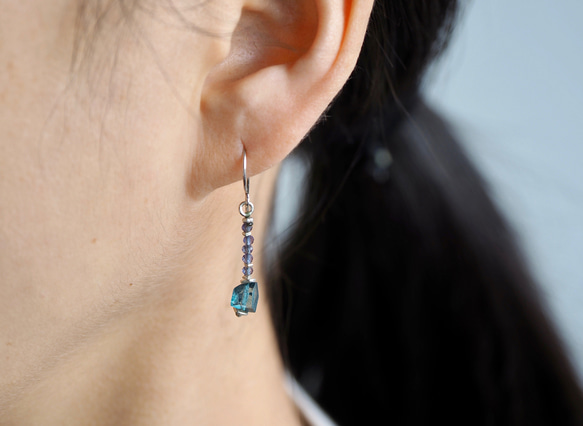 -London_blue topaz- short pierce 6枚目の画像