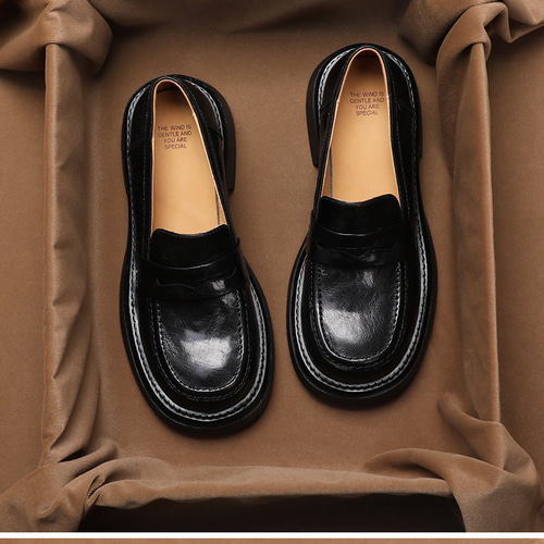 大特価　靴　パンプス　ローファー　ブーツ　サンダル　まとめ売り　11足　厚底　夏 大特価 靴 パンプス ローファー ブーツ サンダル まとめ売り 11足 厚底