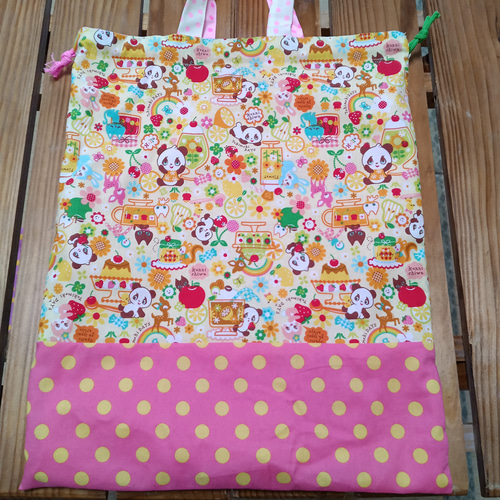 入園入学準備まつ毛パンダちゃんがかわいい♥ときめきフレンズ　体操服袋　お着替袋 入園入学準備 まつ毛ぱんだちゃん 体育着袋 お着替え袋 巾着袋 女の子