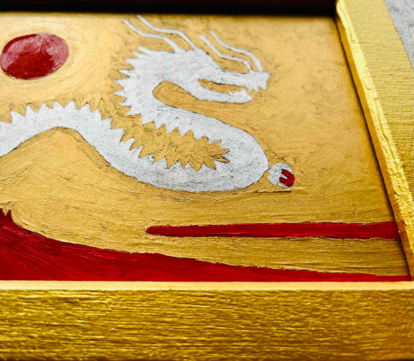 【魔封じ】「銀龍神様１と赤富士」大・油彩・原画・壁掛け・独立スタンド付き 5枚目の画像