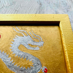 【魔封じ】「銀龍神様１と赤富士」大・油彩・原画・壁掛け・独立スタンド付き 2枚目の画像