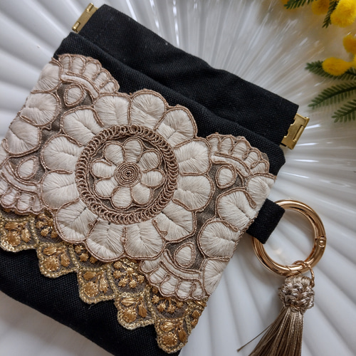 ちょこ苺☆様専用 ハンドメイド バネ口ポーチ ミモザ ブラック