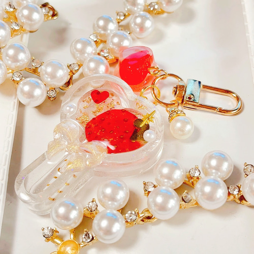 シャカシャカキーホルダー　バレンタイン限定❤︎イチゴロリポップシェイカー シャカシャカキーホルダーバレンタイン限定❤︎イチゴロリポップ