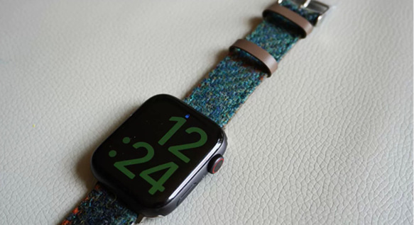 アップルウォッチバンド  Apple Watch  バンド オリジナルデザイン 英国製です 手縫い 本革 天然草木染め 16枚目の画像