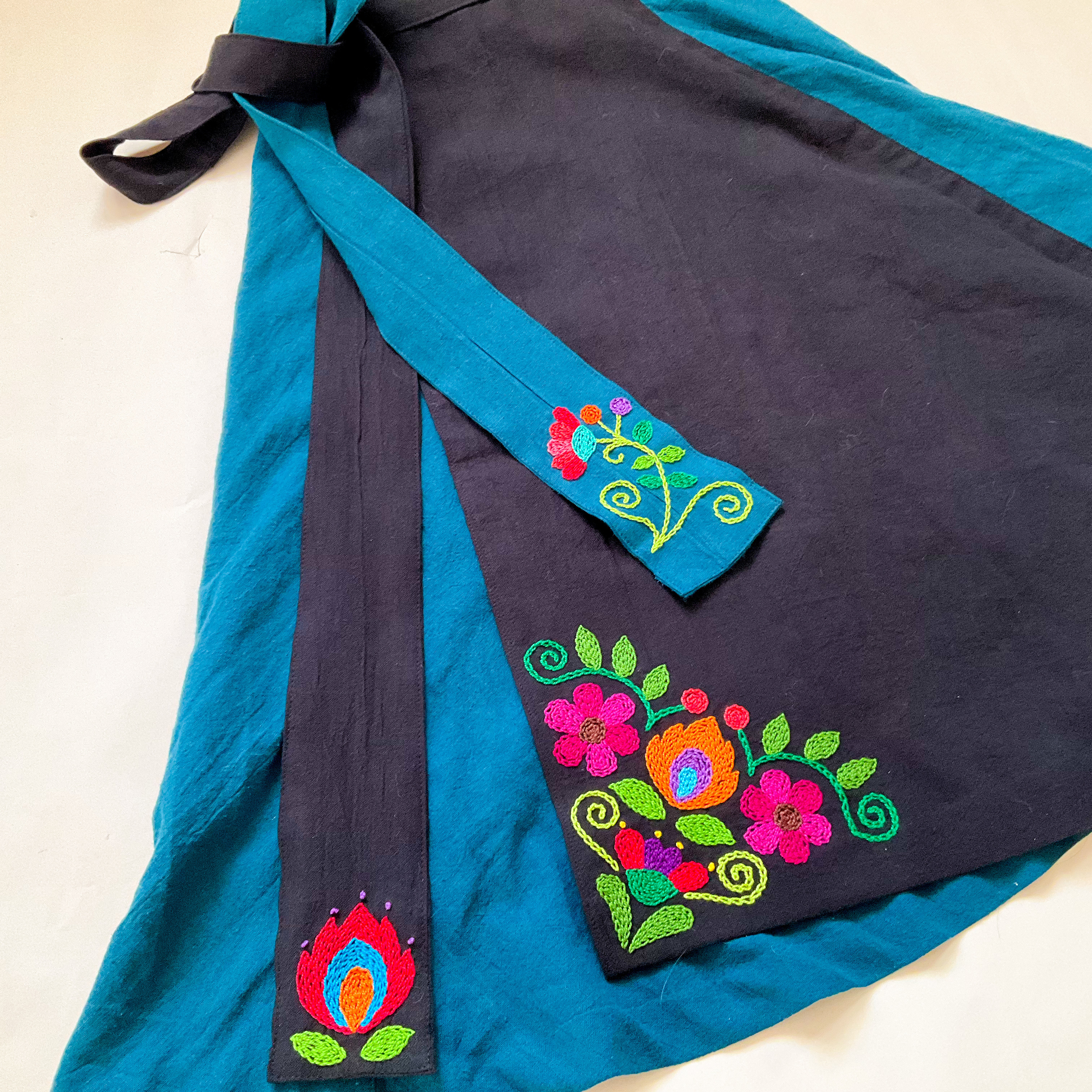 コットンリネン　刺繍　巻きスカート