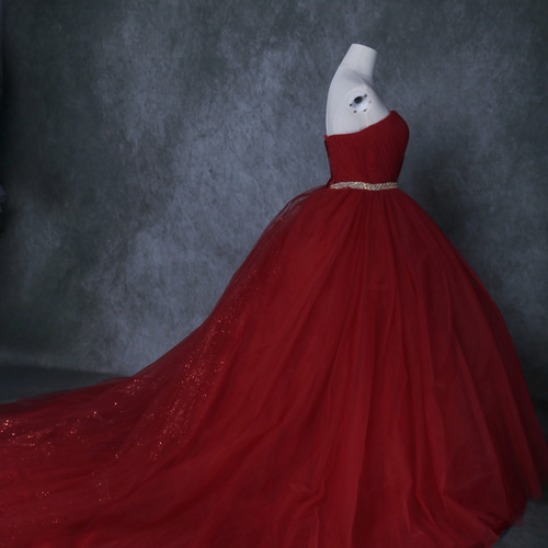 ウエディングドレス 赤 キラキラグリッターチュール ベルト 派手