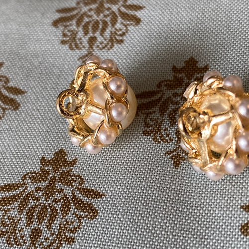 香　アンティークボタン　ジェルボタン　パール　バネ式イヤリング 香 アンティークボタン ジェルボタン パール バネ式イヤリング