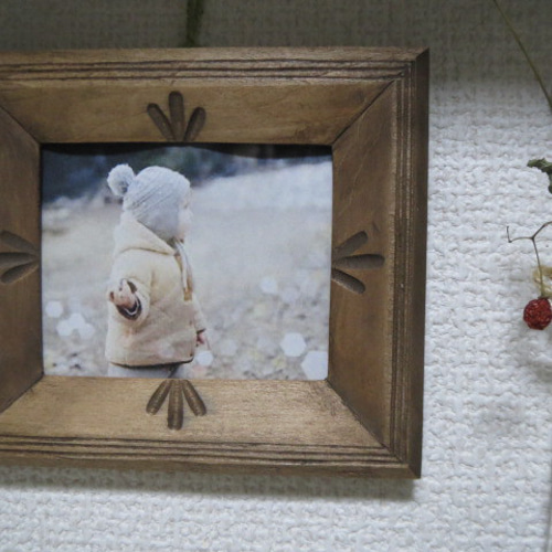 木彫りのミニフォトフレーム☆少し大きめa上・b左下・右c☆材質榀の