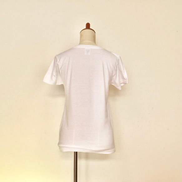 【受注生産】型染Tシャツ　1月誕生花シンビジウム 6枚目の画像