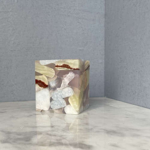 大理石×樹脂 オブジェ 立体・オブジェ 関ヶ原石材（株）アトリエ室