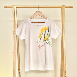【受注生産】型染Tシャツ　2月誕生花フリージア 5枚目の画像