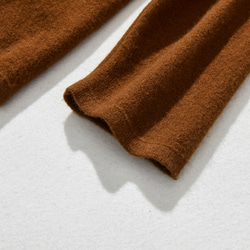 柔らかい風合いが魅力のウールプルオーバー   セーター　ウール100％　唐茶　231216-1 6枚目の画像
