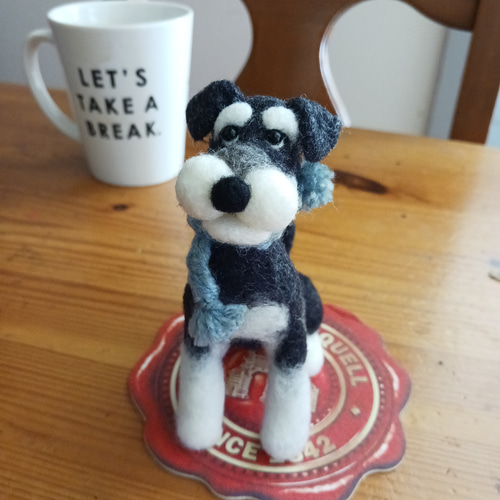 ミニチュアシュナウザー 羊毛フェルト manahata 通販 17056484｜Creema