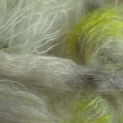 手染め糸　キッドモヘア　合細　gray　neon　yellow　nijiyarn 8枚目の画像