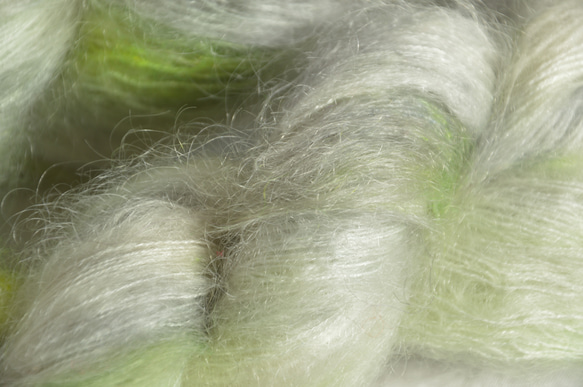 手染め糸　キッドモヘア　合細　gray　neon　yellow　nijiyarn 2枚目の画像