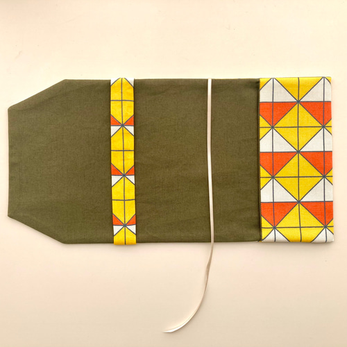 文庫サイズ】ミッドセンチュリーな幾何学模様のブックカバー ブック