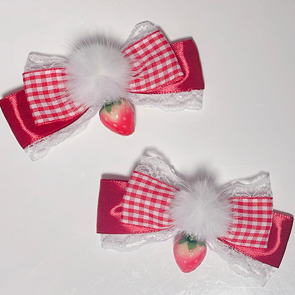 ⓝⓔⓦ【いちごチャーム付きギンガムリボン】ベビーヘアクリップ　キッズ　ヘアゴム ⓝⓔⓦ【いちごチャーム付きギンガムリボン】ベビーヘアクリップ