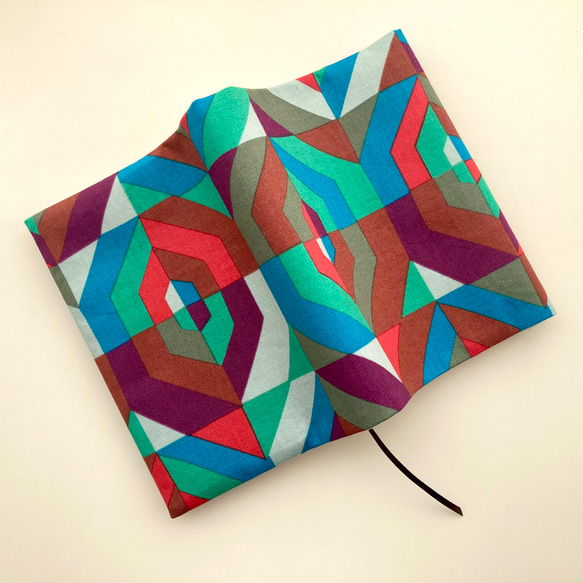 【北欧風】幾何学模様のブックカバー　2色展開 2枚目の画像