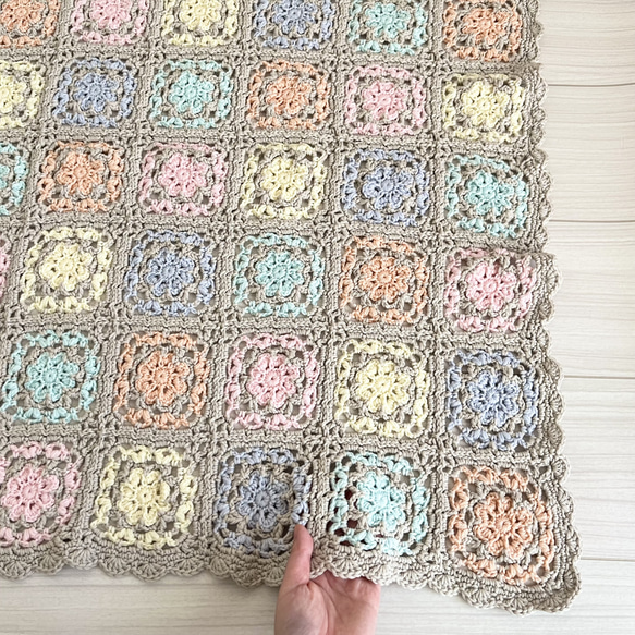 ベビーアルパカ混毛メリノウールで編んだオリジナルモチーフ繋ぎの膝掛け/ブランケット 送料無料 子供用 ベビー キッズサイズ オリジナルモチーフのクロッシェマフラー イエロー サラッと