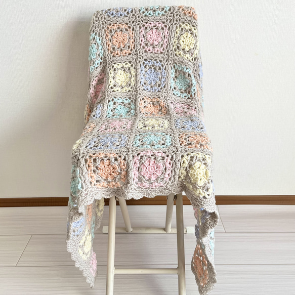 ベビーアルパカ混毛メリノウールで編んだオリジナルモチーフ繋ぎの膝掛け/ブランケット 送料無料 子供用 ベビー キッズサイズ オリジナルモチーフのクロッシェマフラー イエロー サラッと