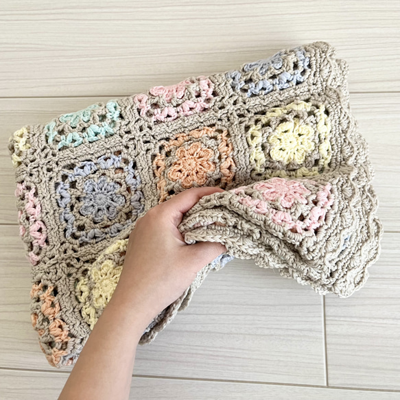 ベビーアルパカ混毛メリノウールで編んだオリジナルモチーフ繋ぎの膝掛け/ブランケット 送料無料 子供用 ベビー キッズサイズ オリジナルモチーフのクロッシェマフラー イエロー サラッと