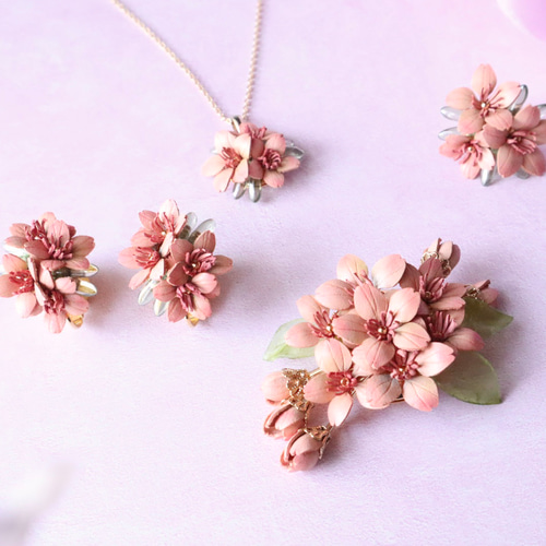 販売終了】桜* 革花ネックレス・ペンダント/ピンク/春レザー