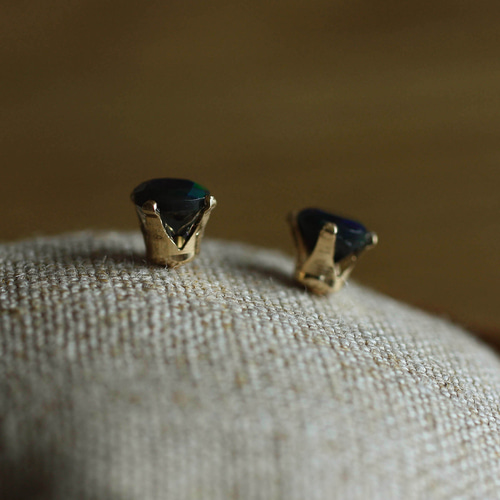 No. 608 ブラックオパールのポストピアス（14KGF, 5mm） ピアス