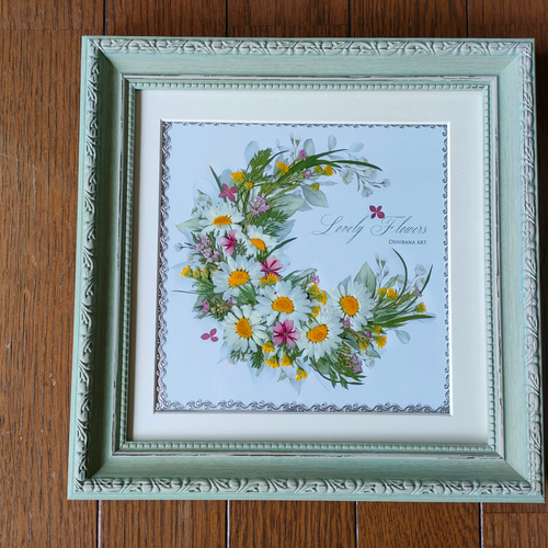 押し花額 『リース風』（ハンドメイド） 押し花額 『リース風』（ハンドメイド） 押し花額 『リース風