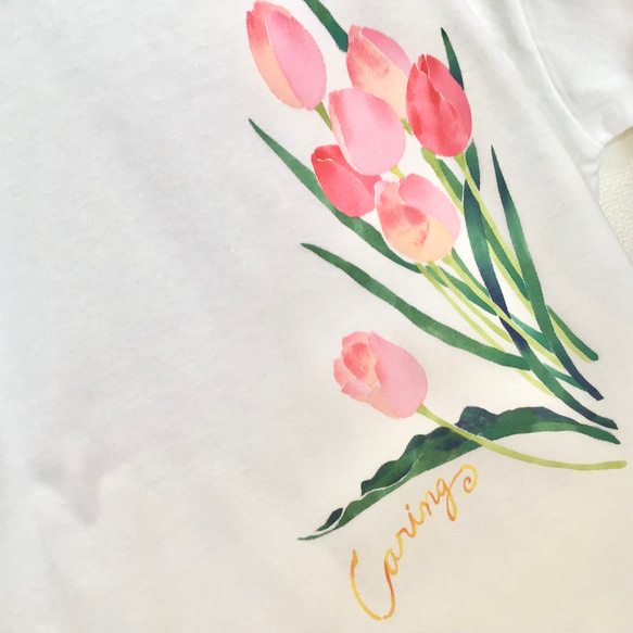 【受注生産】型染Tシャツ　3月誕生花チューリップ 2枚目の画像