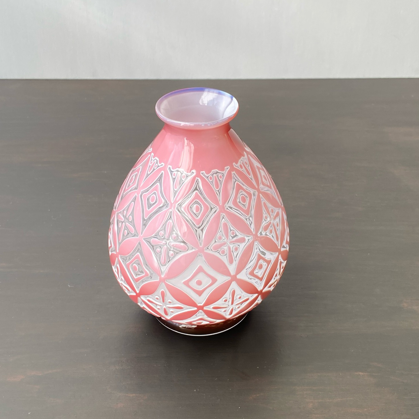 pattern vase  桃星七宝