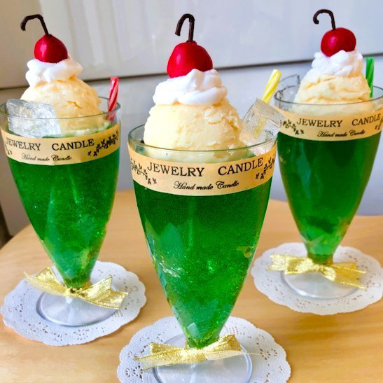 NEW! ふわっと甘い懐かしのひととき ～メロンクリームソーダ