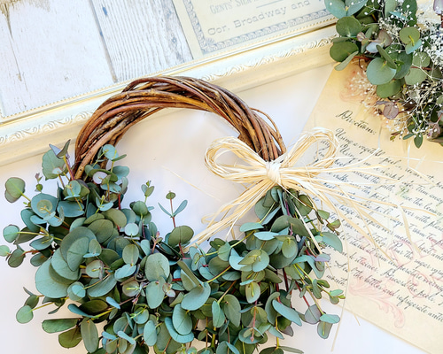 ユーカリと薔薇のリース　ドライフラワーリース 83b5b84ed59730666bd02adb2f1ab1