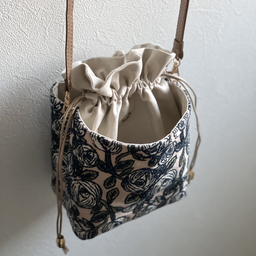 ⚮̈ミナペルホネン rosy pink beige ネリオバッグ あおり巾着