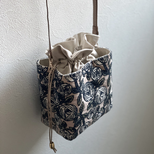 ⚮̈ミナペルホネン rosy pink beige ネリオバッグ あおり巾着