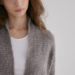 羊駝披肩式兩用外套 - 暖灰 第4張的照片