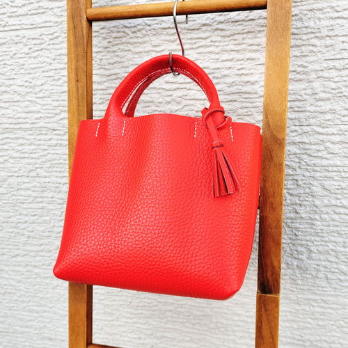 イタリアンレザー】手縫いのミニトートバッグ（コンパクト/シンプル