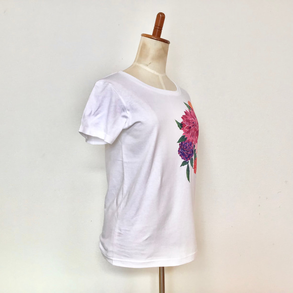 【受注生産】型染Tシャツ　9月誕生花ダリヤ 5枚目の画像
