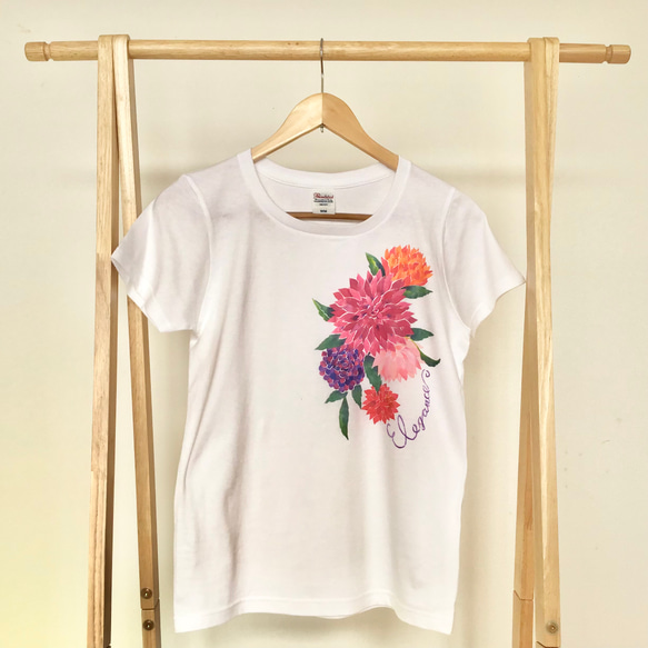 【受注生産】型染Tシャツ　9月誕生花ダリヤ 3枚目の画像