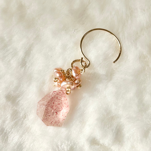 Welina】ストロベリークォーツのフックピアス(K14GF) ピアス（フック