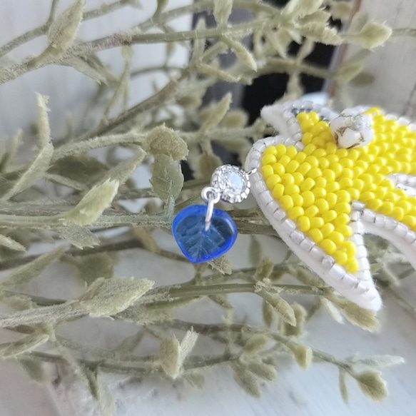 幸せの黄色い鳥*ビーズ刺繍ブローチ 2枚目の画像