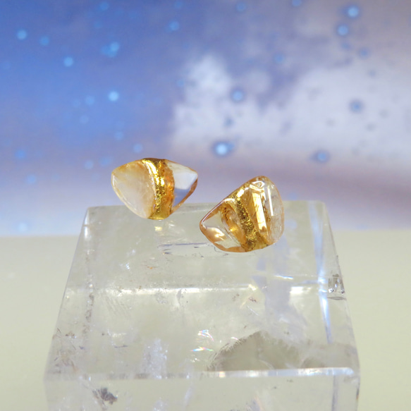 星の瞬き＊Rutile quartz × Citrine＊金継ぎピアス／SS size 2枚目の画像