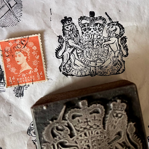 英国買い付け♪メタル製スタンプ 英国王室紋章 /ライオン＆ユニコーン/王冠 7枚目の画像