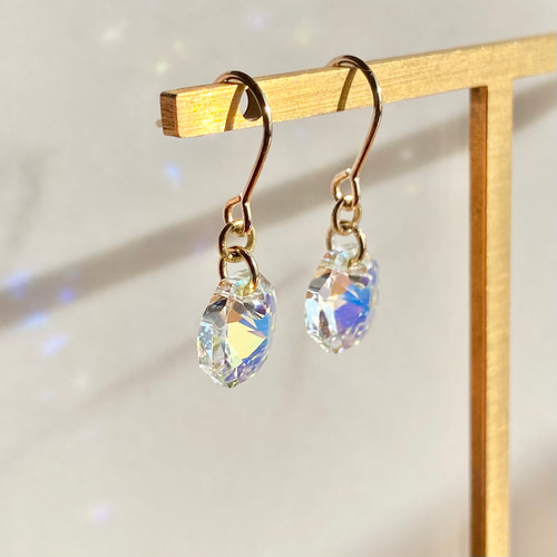 ⭐️セール！スワロフスキークリスタルABオーロラセット イヤリングorピアス Amazon | Swarovski イヤリング スワロフスキー 日本製